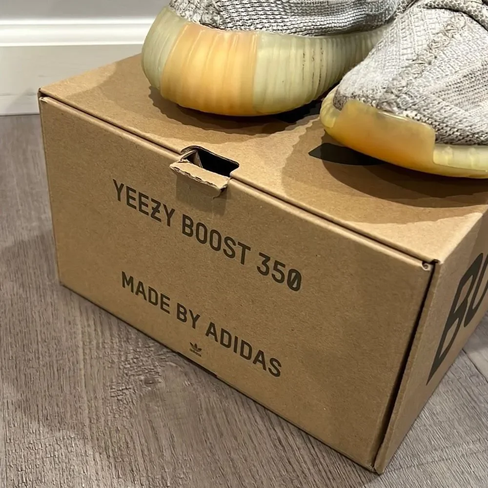 Adidas Yeezy Boost 350 V2 Static Colorway Men’s Size 7 Athletic Shoes Sneakers